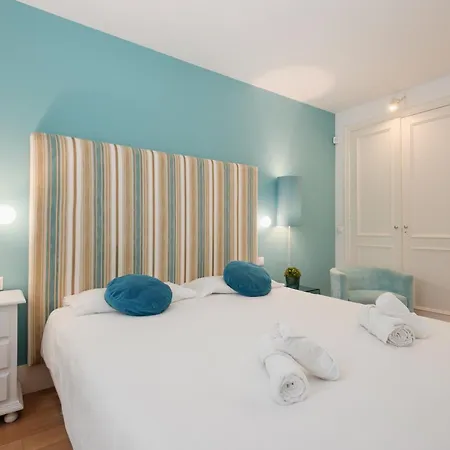 With Stunning Sea Views, Puerto Banús *