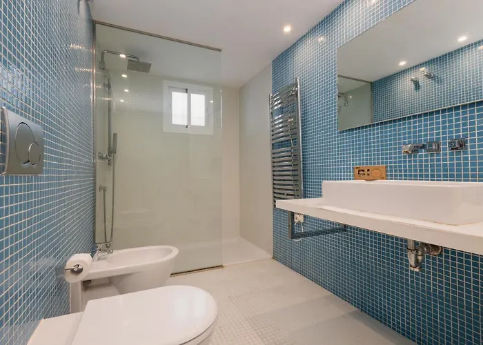 With Stunning Sea Views, Puerto Banus Apartament